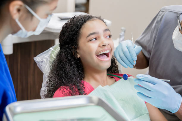 Best Dentist for Tooth Abscess  in Bell Gardens, CA